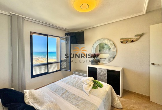 Appartement · Herverkoop - Torrevieja · Torrelamata - La Mata · Alicante · Spanje