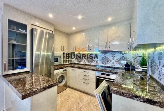 Appartement · Herverkoop - Torrevieja · Torrelamata - La Mata · Alicante · Spanje