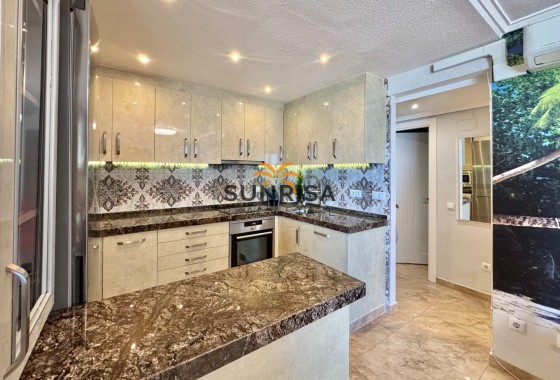 Appartement · Herverkoop - Torrevieja · Torrelamata - La Mata · Alicante · Spanje