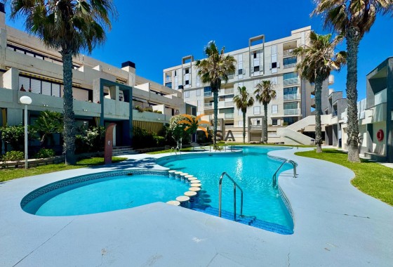Appartement · Herverkoop - Torrevieja · Torrelamata - La Mata · Alicante · Spanje