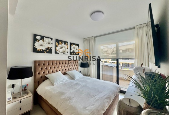 Appartement · Herverkoop - Orihuela Costa · Punta Prima · Alicante · Spanje
