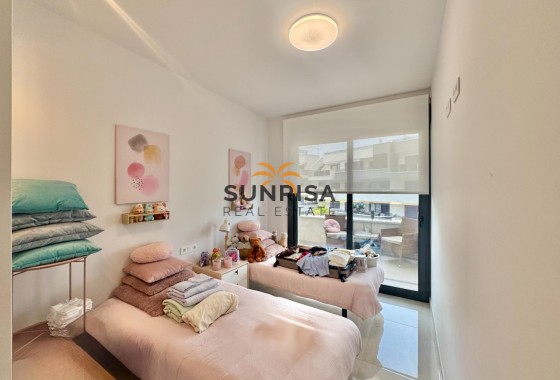Appartement · Herverkoop - Orihuela Costa · Punta Prima · Alicante · Spanje