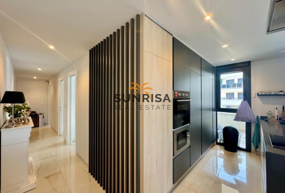 Appartement · Herverkoop - Orihuela Costa · Punta Prima · Alicante · Spanje