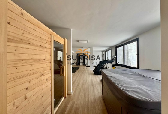 Appartement · Herverkoop - Orihuela Costa · Punta Prima · Alicante · Spanje