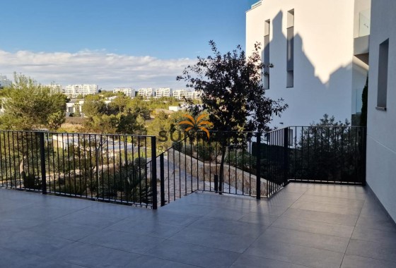 Appartement · Herverkoop - Orihuela Costa · Las Colinas Golf · Alicante · Spanje