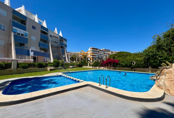 Appartement · Herverkoop - Torrevieja · La Mata · Alicante · Spanje