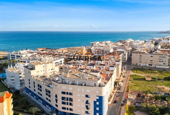 Appartement · Herverkoop - Torrevieja · La Mata · Alicante · Spanje