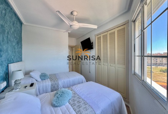 Appartement · Herverkoop - Torrevieja · La Mata · Alicante · Spanje