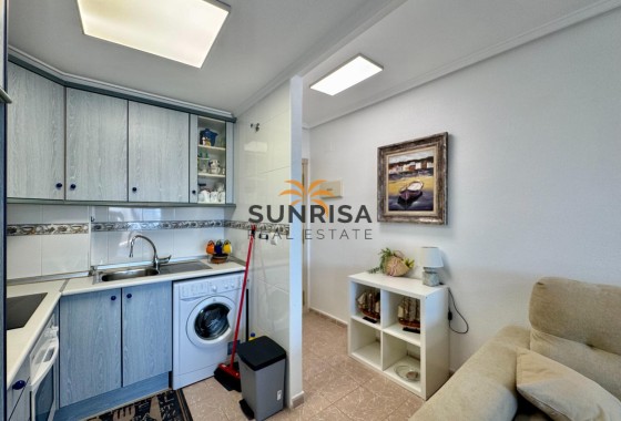 Appartement · Herverkoop - Torrevieja · La Mata · Alicante · Spanje