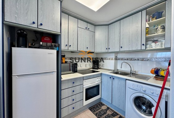 Appartement · Herverkoop - Torrevieja · La Mata · Alicante · Spanje