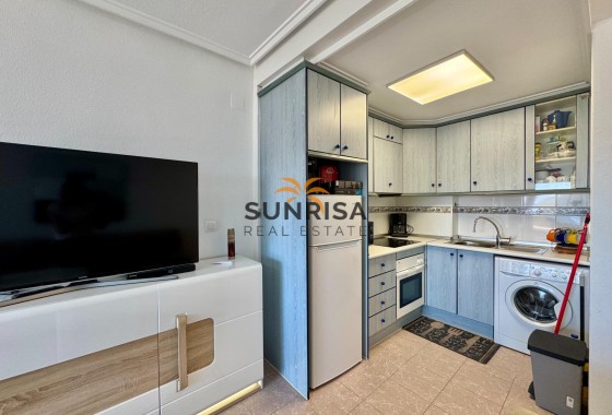 Appartement · Herverkoop - Torrevieja · La Mata · Alicante · Spanje