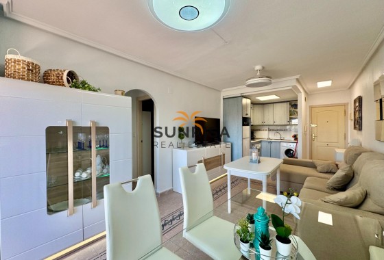Appartement · Herverkoop - Torrevieja · La Mata · Alicante · Spanje