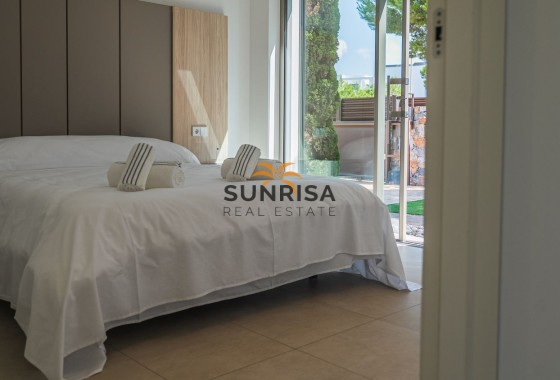 Villa · Herverkoop - Orihuela Costa · Las Colinas Golf · Alicante · Spanje
