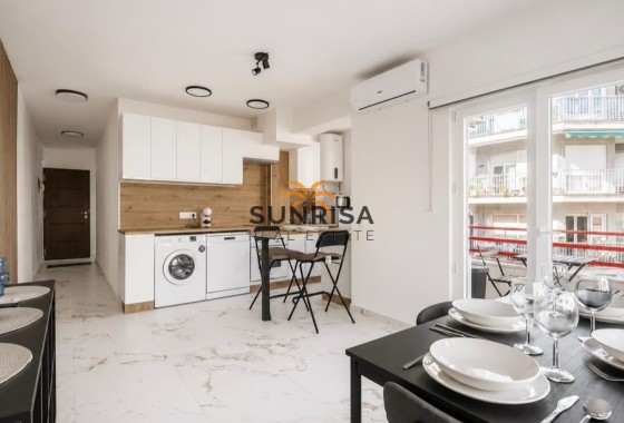 Appartement · Herverkoop - Torrevieja · Centro · Alicante · Spanje