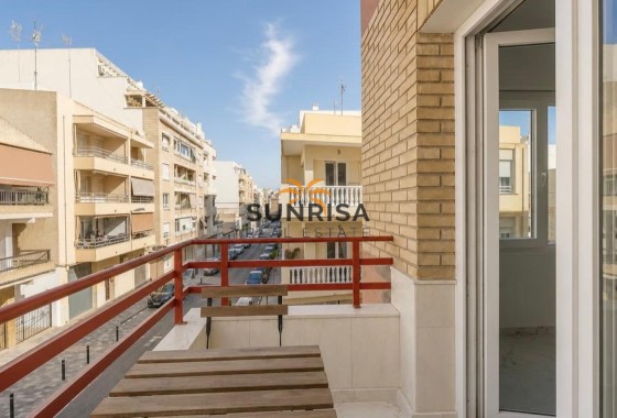 Appartement · Herverkoop - Torrevieja · Centro · Alicante · Spanje