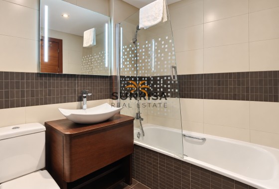 Appartement · Herverkoop - Torrevieja · Playa del Cura · Alicante · Spanje