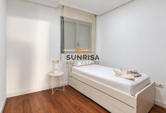 Appartement · Herverkoop - Torrevieja · Playa del Cura · Alicante · Spanje