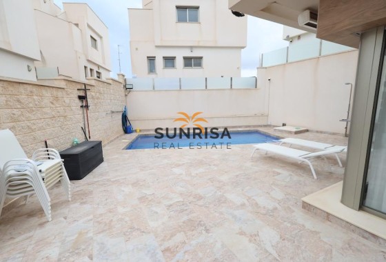 Huis · Herverkoop - Orihuela Costa · Villamartín - Las Filipinas · Alicante · Spanje