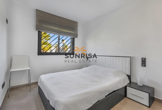 Appartement · Herverkoop - Orihuela Costa · Punta Prima · Alicante · Spanje