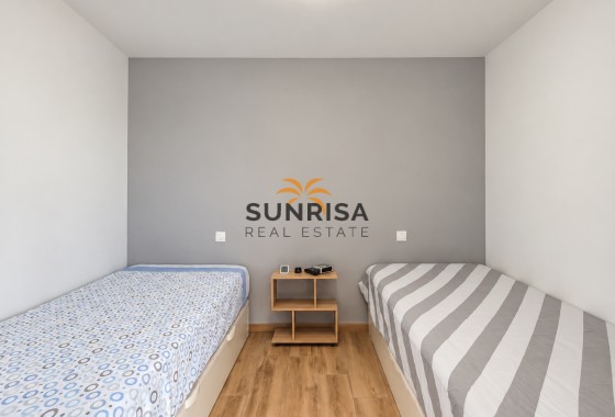 Apartamento · Reventa - Torrevieja · La Mata · Alicante · España