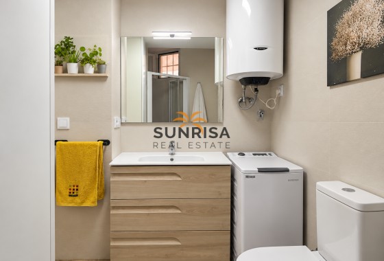 Apartamento · Reventa - Torrevieja · La Mata · Alicante · España