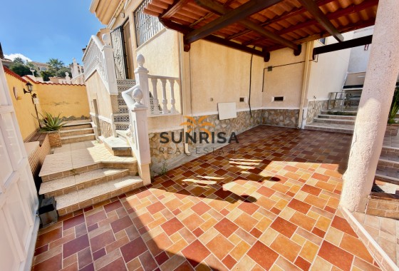 Villa · Herverkoop - Ciudad Quesada · Alicante · Spanje