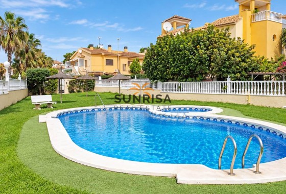 Bungalow · Herverkoop - Orihuela Costa · Lomas de Cabo Roig · Alicante · Spanje