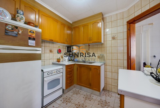 Bungalow · Herverkoop - Torrevieja · Playa del Acequión · Alicante · Spanje