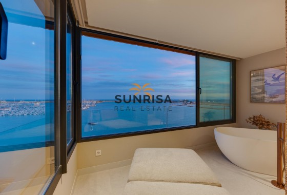 Appartement · Herverkoop - Torrevieja · Playa del Acequión · Alicante · Spanje