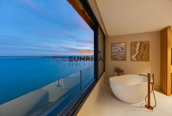 Appartement · Herverkoop - Torrevieja · Playa del Acequión · Alicante · Spanje