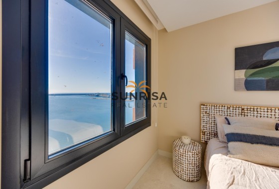 Appartement · Herverkoop - Torrevieja · Playa del Acequión · Alicante · Spanje