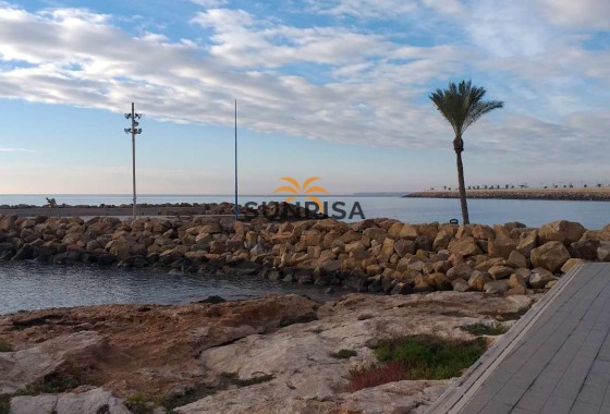 Appartement · Herverkoop - Torrevieja · El acequión · Alicante · Spanje