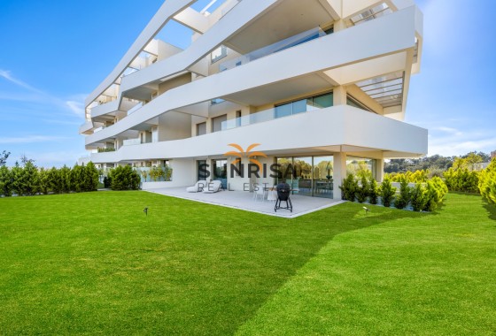 Appartement · Herverkoop - Las Colinas Golf Resort · Alicante · Spanje