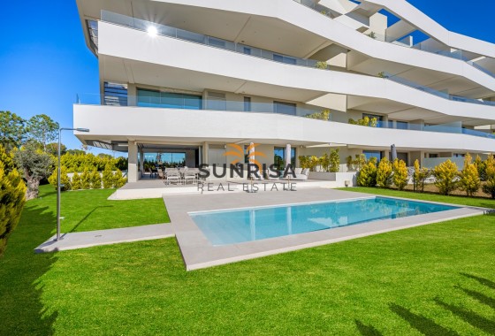 Appartement · Herverkoop - Las Colinas Golf Resort · Alicante · Spanje