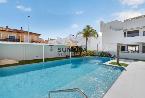 Bungalow · Obra nueva - Pilar de la Horadada · Alicante · España