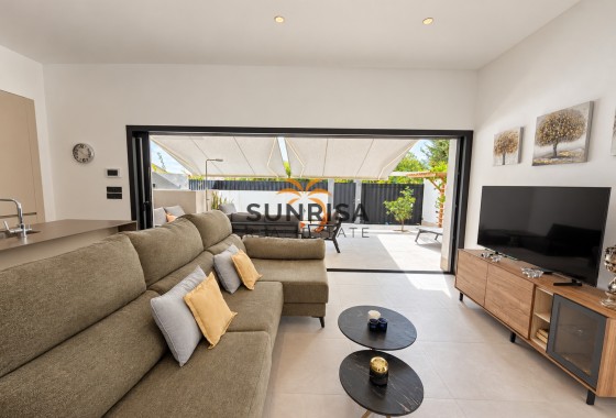 Bungalow · Obra nueva - Pilar de la Horadada · Alicante · España