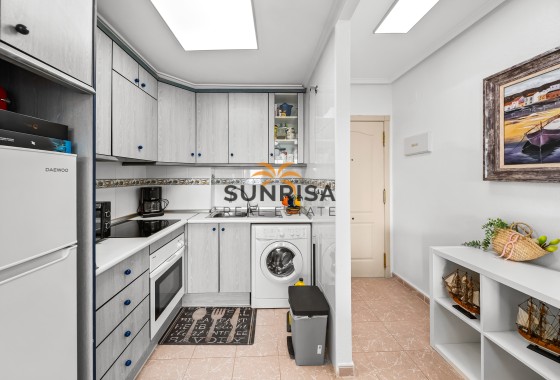 Apartamento · Reventa - Torrevieja · La Mata · Alicante · España