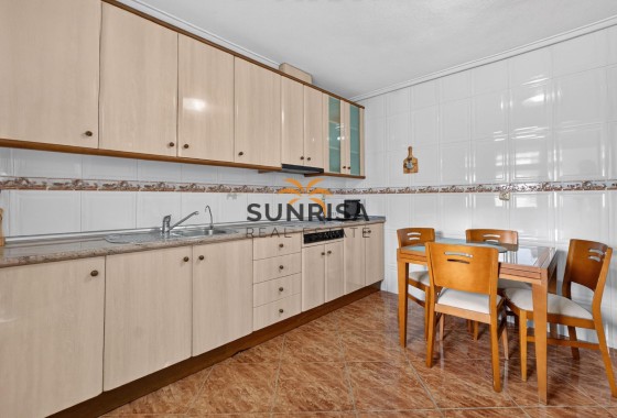 Apartamento · Reventa - Torrevieja · Alicante · España