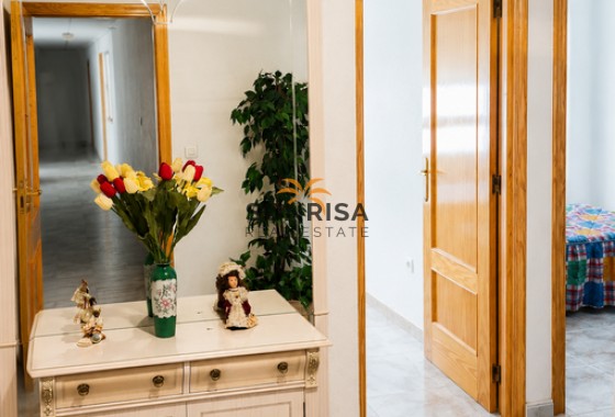 Appartement · Herverkoop - Torrevieja · Playa del Cura · Alicante · Spanje