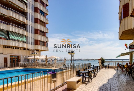 Appartement · Herverkoop - Torrevieja · Playa del Acequión · Alicante · Spanje