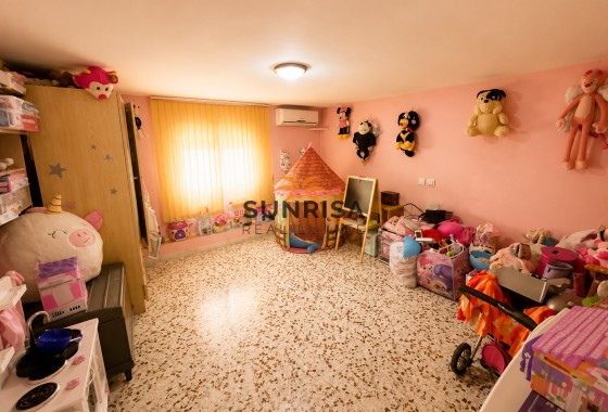 Villa · Herverkoop - Torrevieja · La siesta · Alicante · Spanje