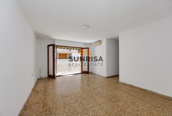 Appartement · Herverkoop - Torrevieja · Playa del Acequión · Alicante · Spanje