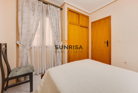 Appartement · Herverkoop - Torrevieja · Playa del Cura · Alicante · Spanje