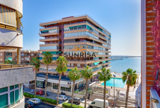 Appartement · Herverkoop - Torrevieja · Playa del Acequión · Alicante · Spanje