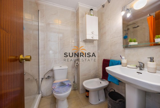 Appartement · Herverkoop - Torrevieja · Playa del Acequión · Alicante · Spanje