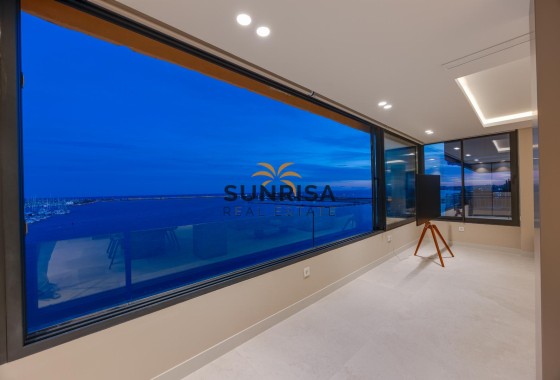 Apartamento · Reventa - Torrevieja · Playa del Acequión · Alicante · España