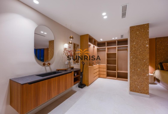 Apartamento · Reventa - Torrevieja · Playa del Acequión · Alicante · España