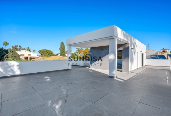 Villa · Herverkoop - Orihuela Costa · Campoamor · Alicante · Spanje