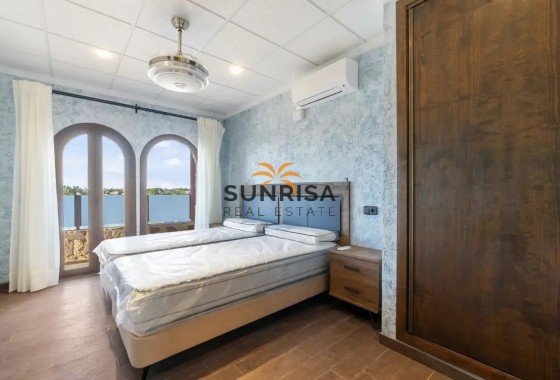 Villa · Reventa - Orihuela Costa · La Zenia · Alicante · España