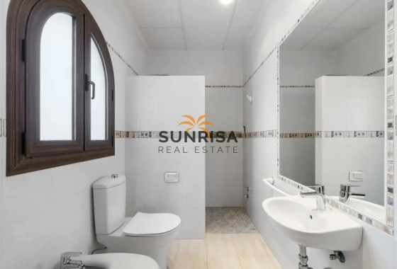 Villa · Reventa - Orihuela Costa · La Zenia · Alicante · España